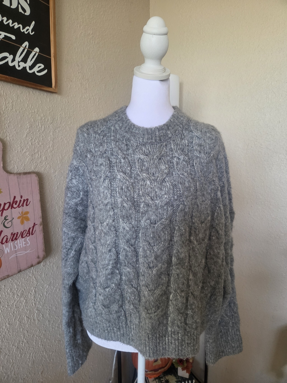 Abercrombie & Fitch Gray Cable Knit Crew Sweater